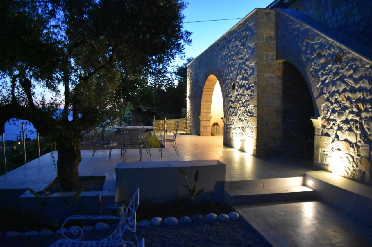 Athina'S Stone House In Kardamyli Vila Exterior foto