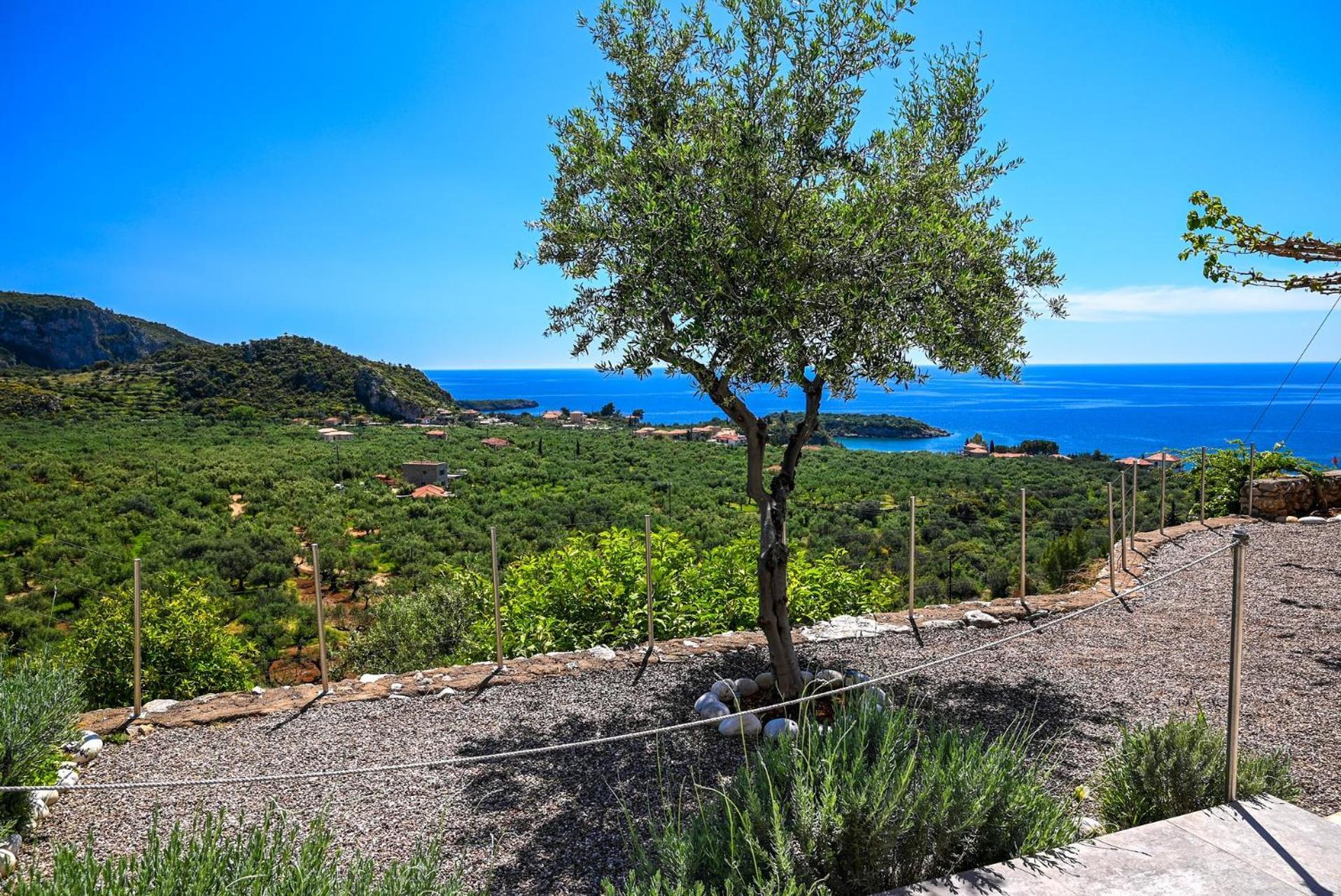 Athina'S Stone House In Kardamyli Vila Exterior foto