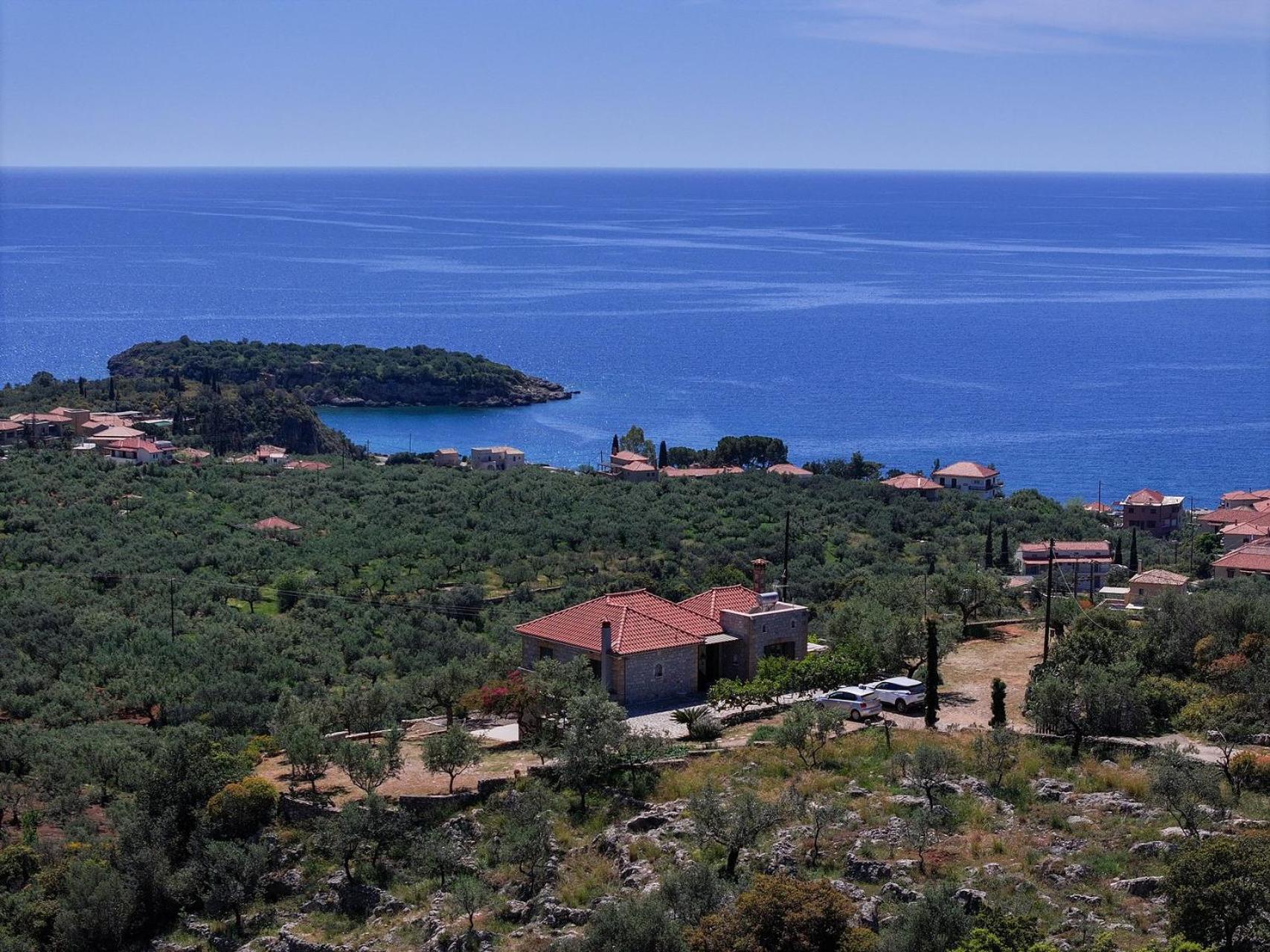 Athina'S Stone House In Kardamyli Vila Exterior foto