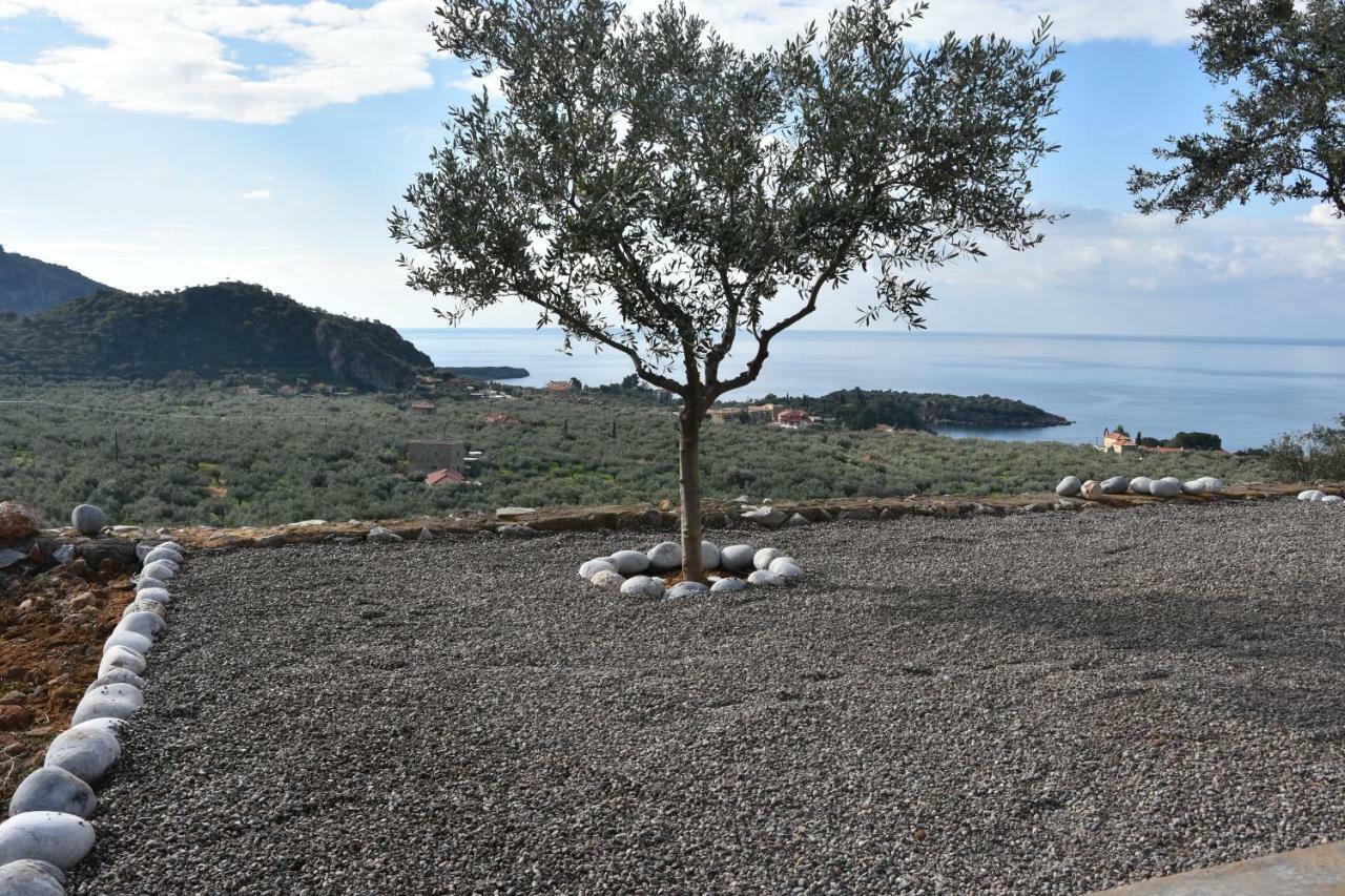 Athina'S Stone House In Kardamyli Vila Exterior foto